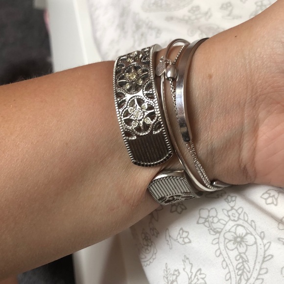 Charming Charlie Silver Metal Clip Watch - Picture 3 of 3